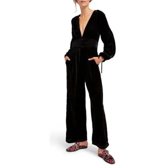 Free People True Lovin Velvet Summer Chic Wide Leg Cropped Jumpsuit - Picture 1 of 16